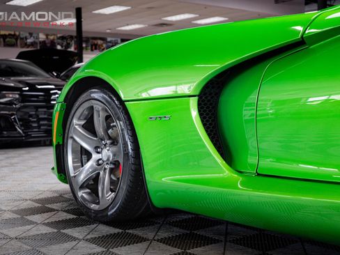 Used 2014 SRT Viper GTS RWD image 40
