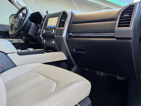 Used 2021 Ford Expedition Max Platinum AWD/4WD image 30