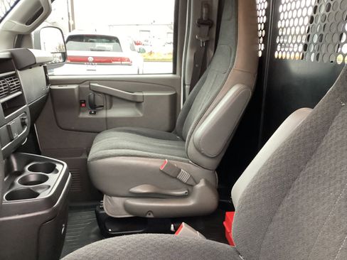 Used 2024 Chevrolet Express 2500 w/ Driver Convenience Package image 12