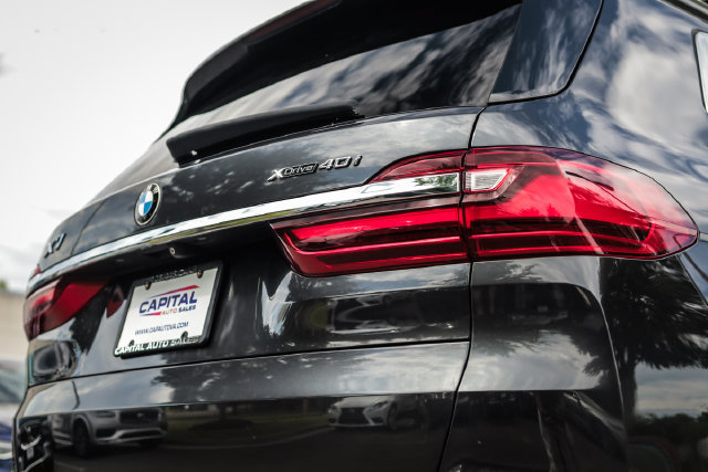 Used 2020 BMW X7 xDrive40i w/ Cold Weather Package AWD/4WD image 26