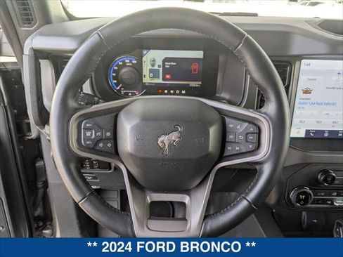 Certified 2024 Ford Bronco Everglades image 14