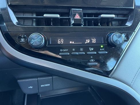 Used 2023 Toyota Camry LE image 12