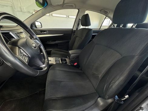 Used 2013 Subaru Legacy 2.5i Premium AWD/4WD image 12