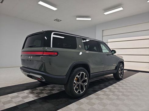 Used 2022 Rivian R1S Launch Edition image 5