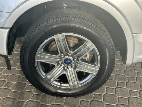 Used 2018 Ford F150 Lariat w/ Equipment Group 502A Luxury RWD image 21