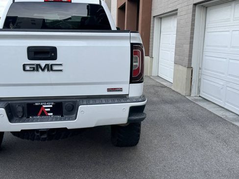 Used 2017 GMC Sierra 1500 SLT w/ All Terrain Package AWD/4WD image 6