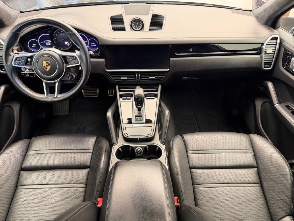 Used 2021 Porsche Cayenne GTS AWD/4WD image 15
