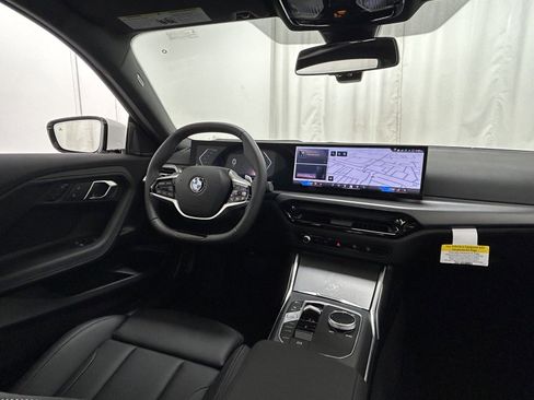 Used 2025 BMW 230i xDrive Coupe w/ Premium Package image 10