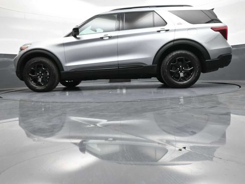 Used 2022 Ford Explorer Timberline w/ Timberline Technology Package AWD/4WD image 35