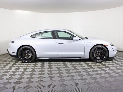 Used 2023 Porsche Taycan 4S image 8