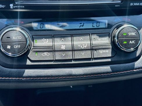 Used 2016 Toyota RAV4 SE FWD image 17