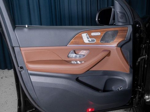 Certified 2026 Mercedes-Benz GLS 450 4MATIC image 13