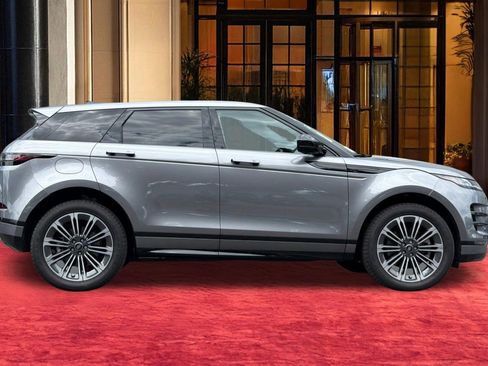 Used 2024 Land Rover Range Rover Evoque Dynamic SE AWD/4WD image 7