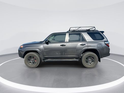 Used 2021 Toyota 4Runner Venture w/ Moonroof Package AWD/4WD image 6