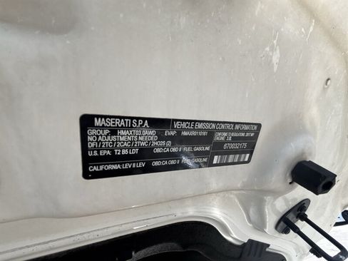 Used 2017 Maserati Levante AWD/4WD image 16