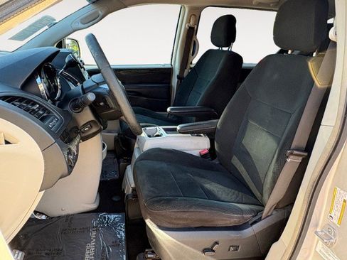 Used 2012 Dodge Grand Caravan Crew FWD image 10