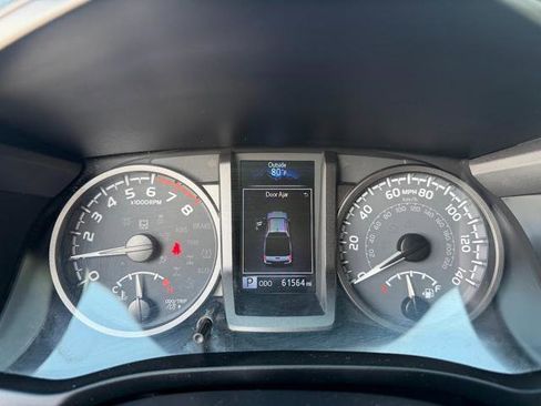 Used 2022 Toyota Tacoma TRD Sport w/ Technology Package AWD/4WD image 11