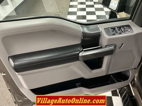 Used 2018 Ford F150 XLT w/ Equipment Group 302A Luxury image 11