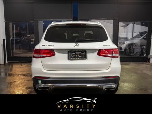 Used 2018 Mercedes-Benz GLC 300 4MATIC image 5