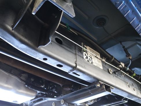Used 2004 Chevrolet Silverado 2500 LT w/ Skid Plate Package AWD/4WD image 23