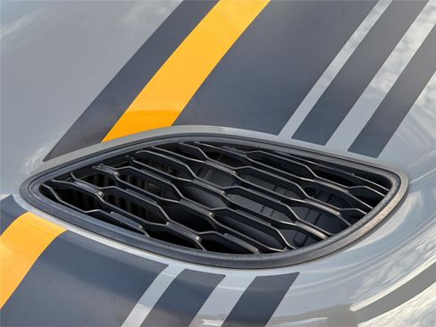 Used 2022 Dodge Durango R/T w/ Hemi Orange Plus Package image 12