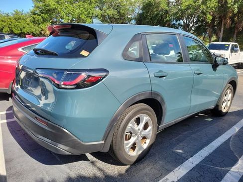 Used 2024 Honda HR-V LX image 5