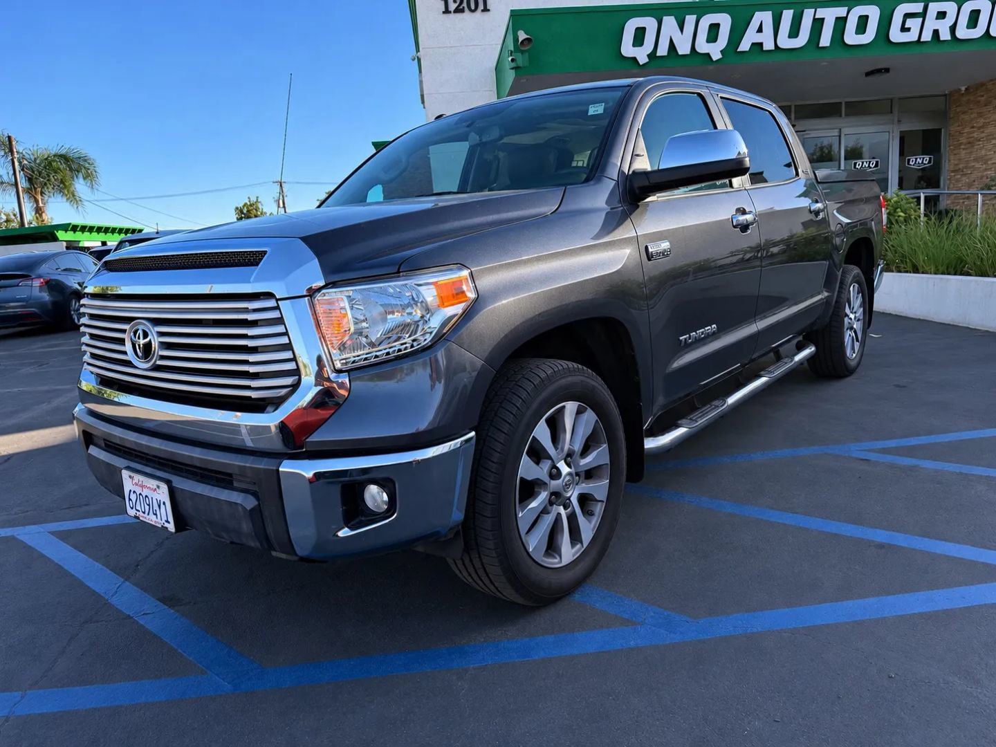 Used 2016 Toyota Tundra Limited RWD image 2