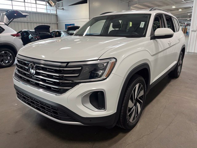Used 2025 Volkswagen Atlas SE AWD/4WD image 7