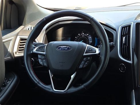 Certified 2024 Ford Edge ST-Line image 12