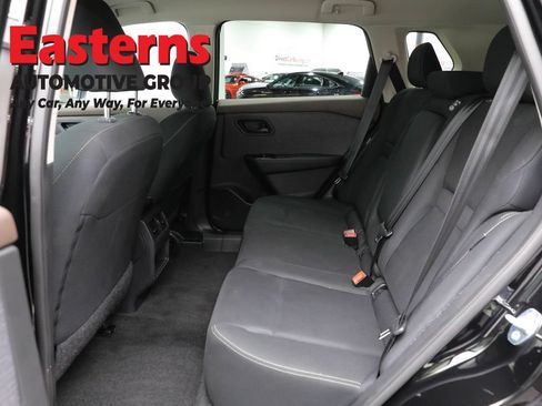Used 2023 Nissan Rogue S AWD/4WD image 22
