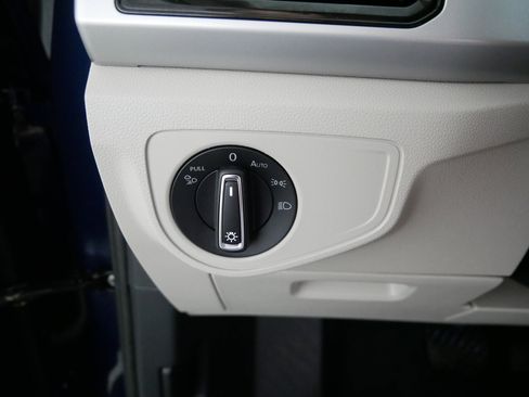 Used 2023 Volkswagen Atlas SE w/ Panoramic Sunroof Package image 26