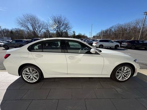 Used 2023 BMW 330i xDrive Sedan w/ Premium Package image 6