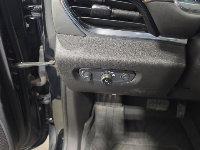 Used 2021 Chevrolet Traverse RS w/ LPO, Floor Liner Package AWD/4WD image 15