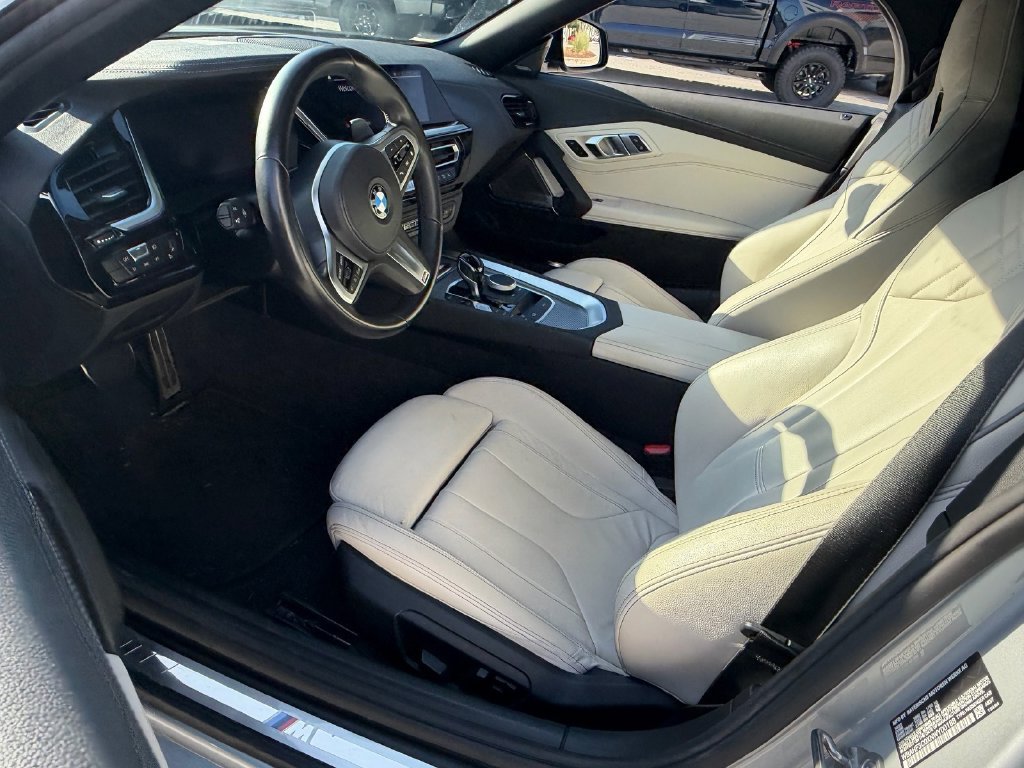 Used 2022 BMW Z4 sDrive30i w/ Premium Package 2 RWD image 11