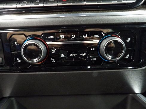 Used 2024 Chevrolet Silverado 1500 RST image 45