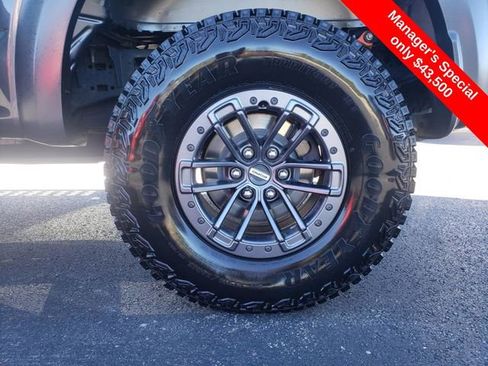 Used 2020 Ford F150 Raptor w/ Equipment Group 801A Mid image 23