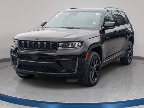 New 2026 Jeep Grand Cherokee Altitude AWD/4WD image 1