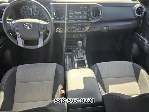Used 2022 Toyota Tacoma TRD Off-Road AWD/4WD image 14