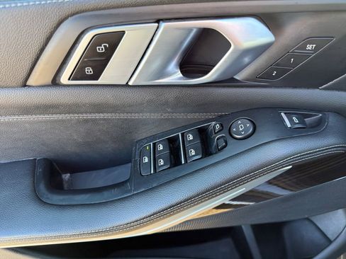 Used 2021 BMW X5 xDrive40i w/ Convenience Package image 11