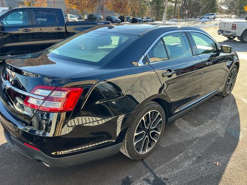 Used 2019 Ford Taurus SEL w/ Equipment Group 201A image 5