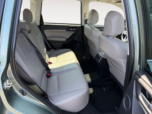 Used 2018 Subaru Forester 2.5i Limited AWD/4WD image 18