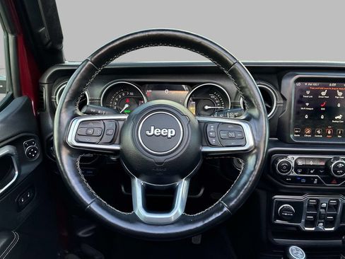 Used 2021 Jeep Wrangler Unlimited Sahara w/ Cold Weather Group AWD/4WD image 22