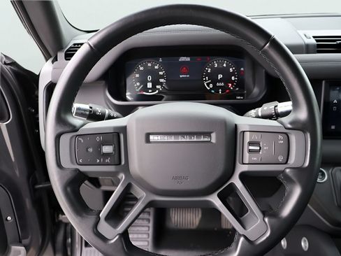 Used 2022 Land Rover Defender 90 X-Dynamic S AWD/4WD image 29