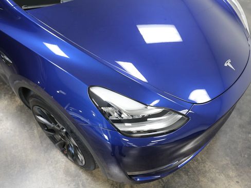 Used 2023 Tesla Model Y Long Range AWD/4WD image 15
