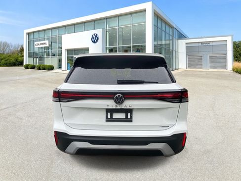 Certified 2025 Volkswagen Tiguan S AWD/4WD image 4