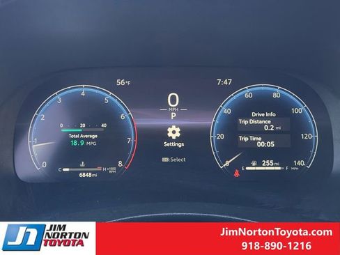 Used 2025 Toyota Highlander Platinum image 18