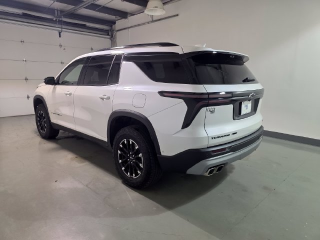 Used 2025 Chevrolet Traverse Z71 w/ Enhanced Driving Package AWD/4WD image 5