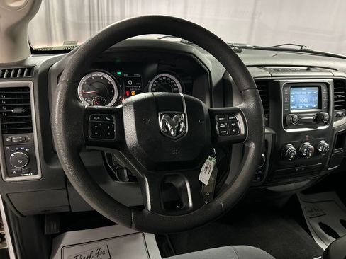 Used 2018 RAM 1500 Express w/ Express Value Package AWD/4WD image 13