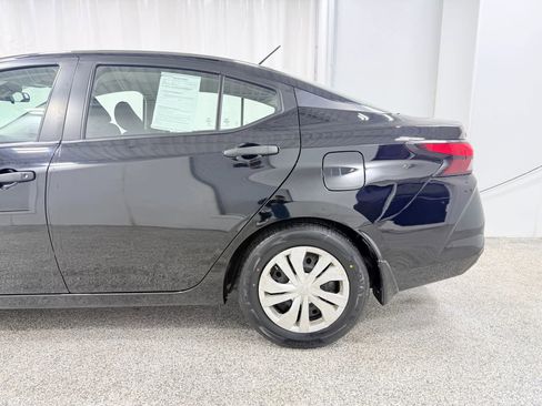 Used 2021 Nissan Versa S image 5