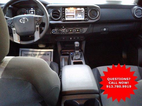 Certified 2020 Toyota Tacoma TRD Off-Road image 14